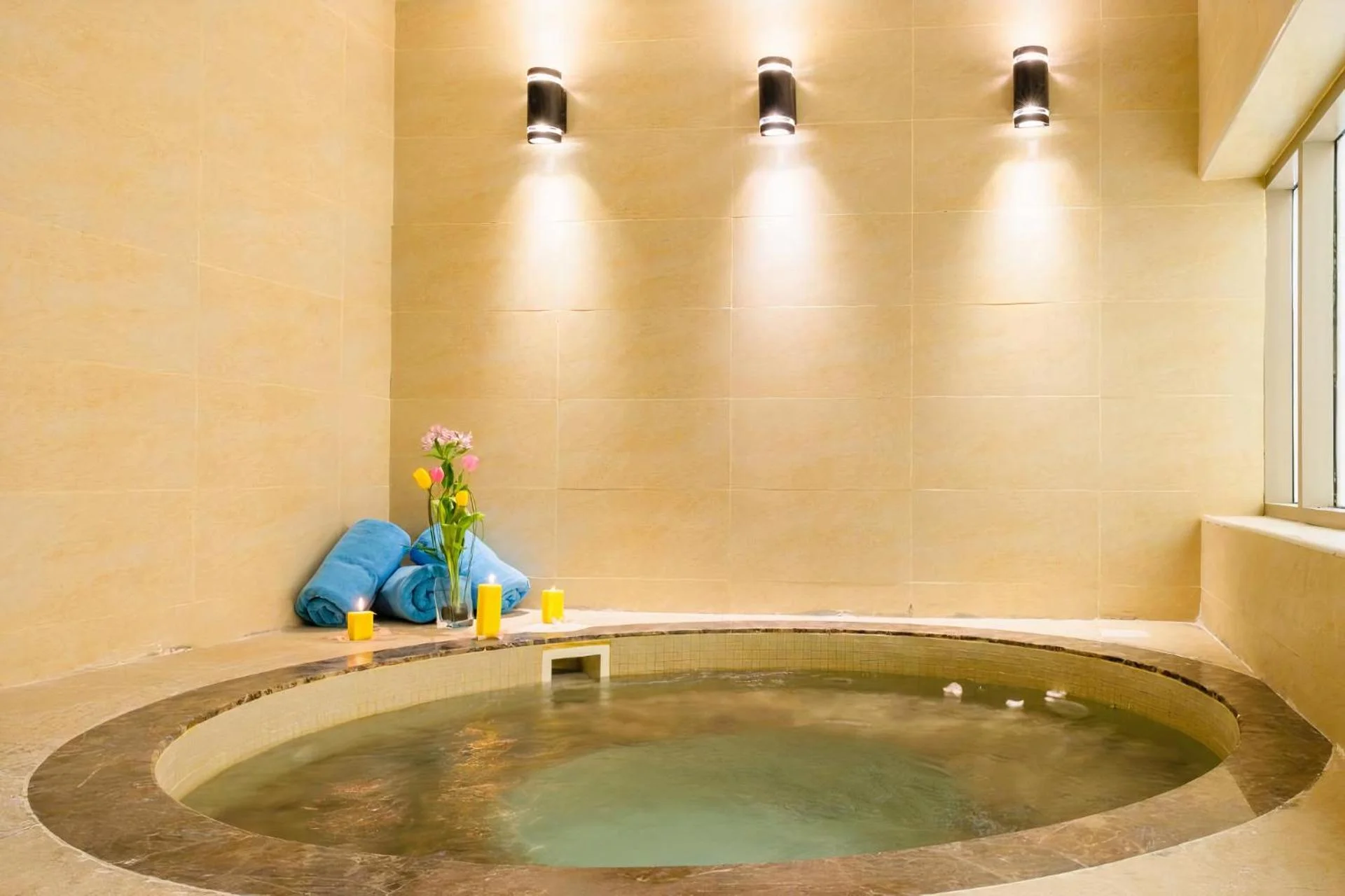 Experience Luxury at Crystal Plaza Hotel in United Arab Emirates